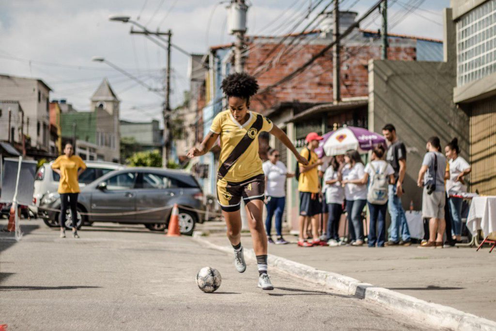 O Futuro dos Jogadores de Futebol de Rua no Brasil